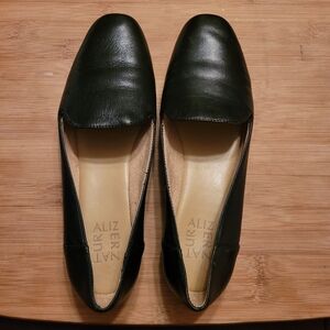 Naturalizer flats